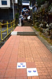 ３００年の伝統の大山こまです