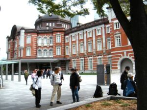 こちらは北口です