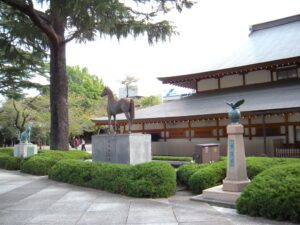 軍用犬･軍馬･軍用鳩も祀られています