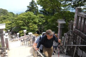 昼食後は阿夫利神社に参拝