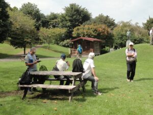 バスで津久井湖観光センターに到着