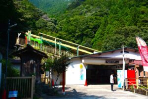 ケーブル始発駅でした