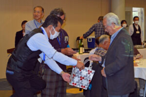 受賞おめでとう