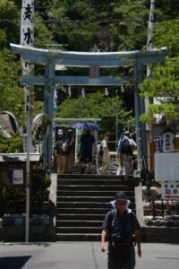 歩こう会も走水神社に到着し