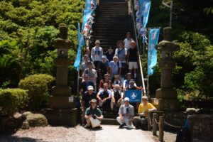 他の参拝客が来る前に