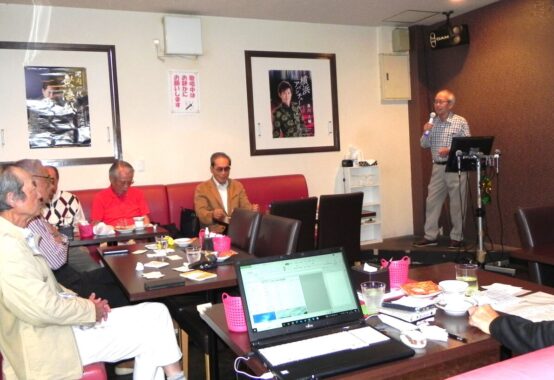 今日も心を込めて披露いただき良い表情ですね