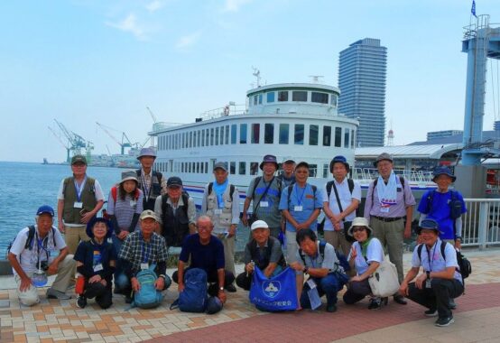 遊覧船ロイヤルプリンセスと記念撮影